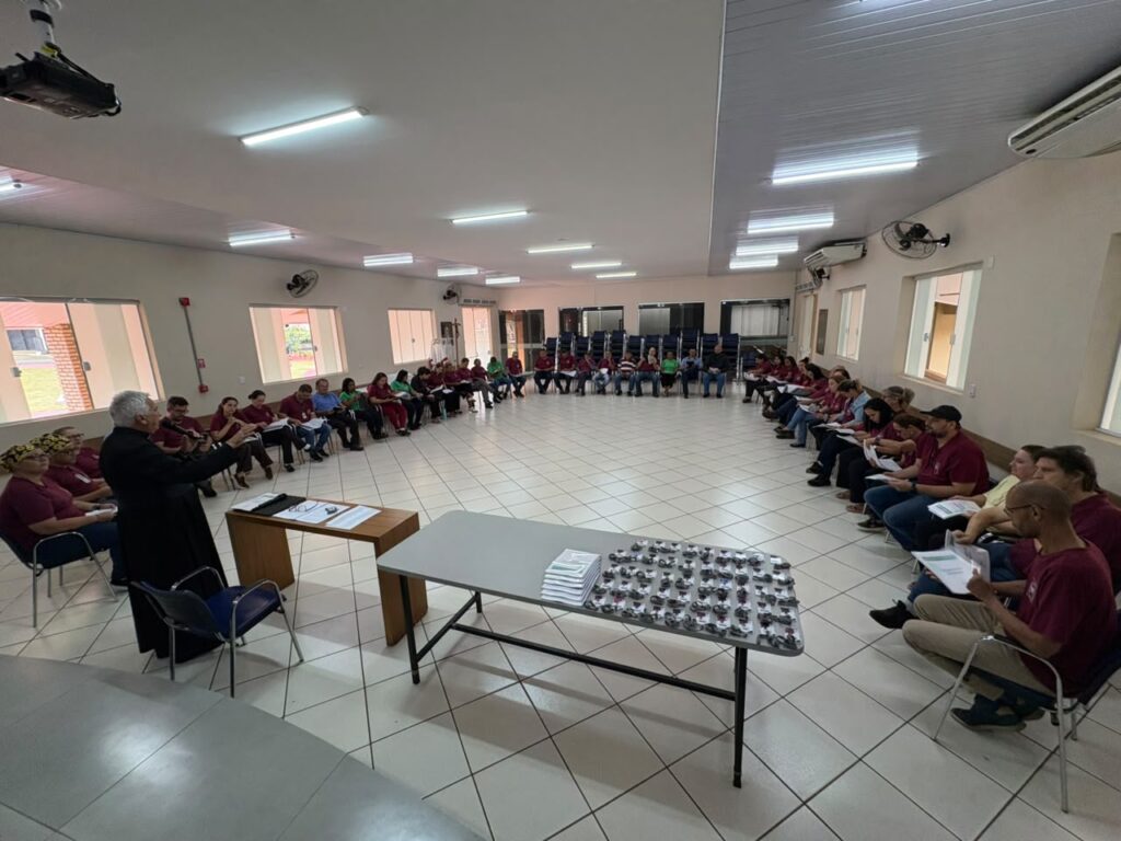 São Judas, 64 anos: Equipe recebe Regimento Interno whatsapp image 2026 10 28 at 11.35.30
